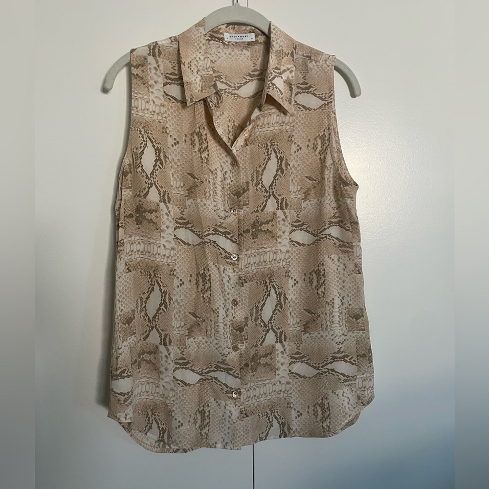 Equipment Colleen Sleeveless Blouse Nude Silk Button Front Snake Print Small